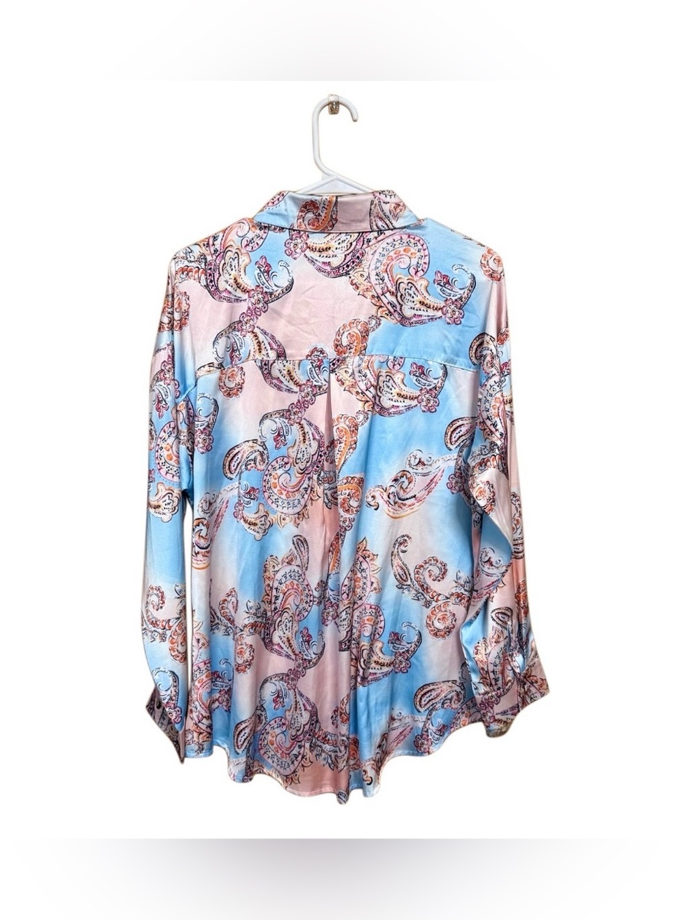 🌸✨ Dreamy Pastel Paisley Satin Blouse | Quiet Luxury Boho Chic | Large ✨🌸 - Picture 3 of 4
